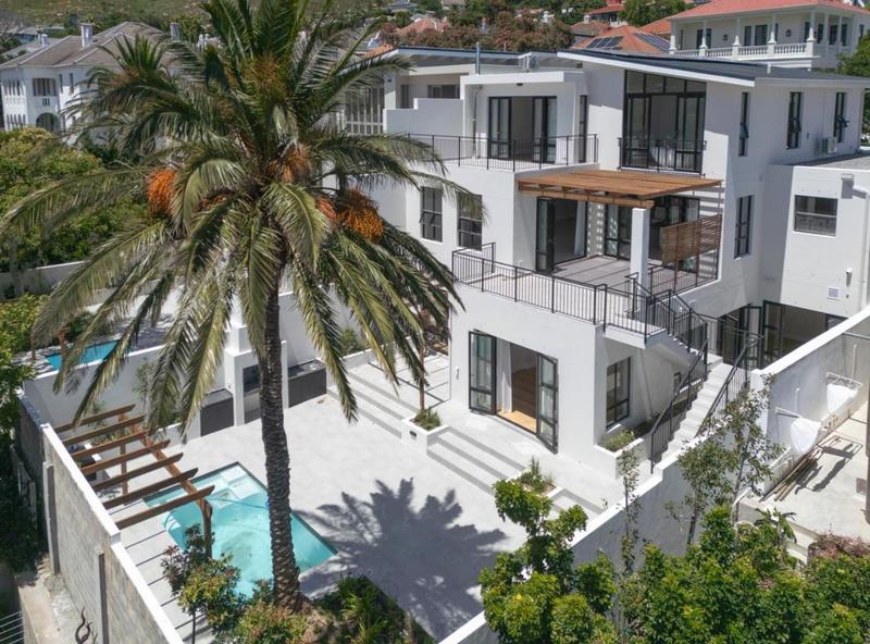 4 Bedroom Property for Sale in Oranjezicht Western Cape